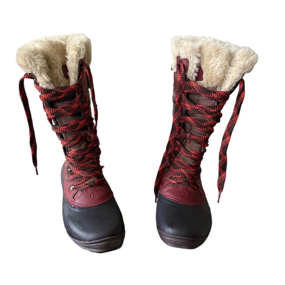 Authentic MERRELL Women's Red and Black Fur-Lined Boots - Picture 2 of 9